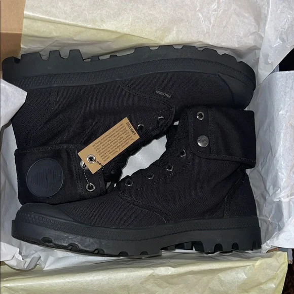 Palladium Men’s Baggy Canvas Black/Black
10 M - Picture 3 of 9